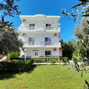 Ambra 3*, Ksamil Albanien