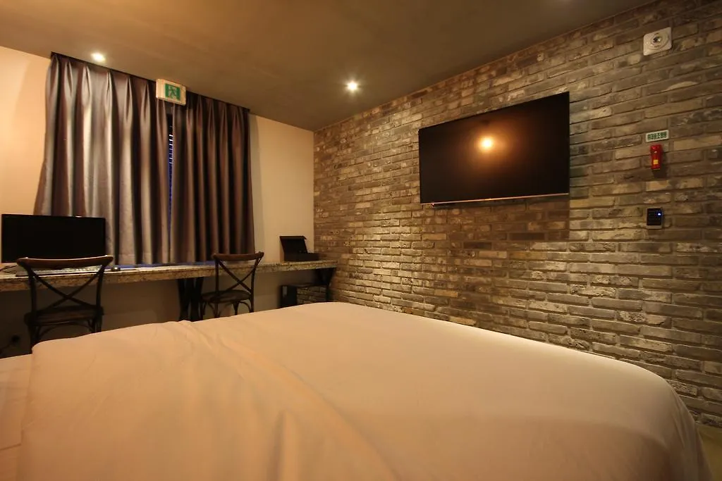 Soyu Hotel Busan 2*,